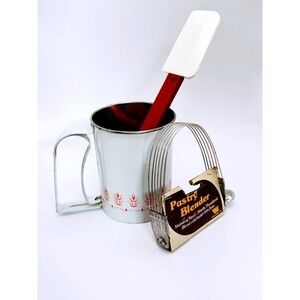 VTG Baking Collection Lot Androck Flour Sifter Pyrex Pastry Blender Made in USA